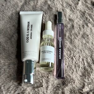 Ariana Grande God is a Woman Set